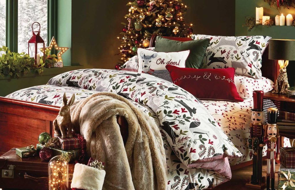 Christmas bedding
